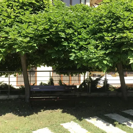 Sunnyseasons With Swimming Pool View Apartment Byala (Varna)