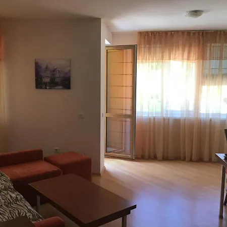 Sunnyseasons With Swimming Pool View