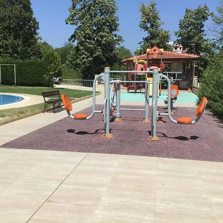 Sunnyseasons With Swimming Pool View